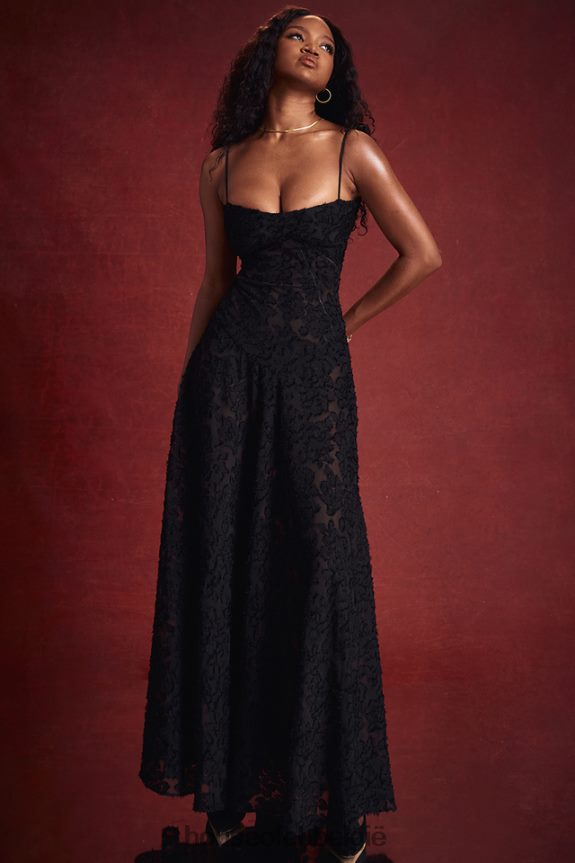 Serene zwarte maxi-jurk met bloemenkant op de achterkant House of CB X0JL68126 kleding